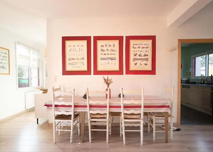 Typique Avec A Pied * Arcachon