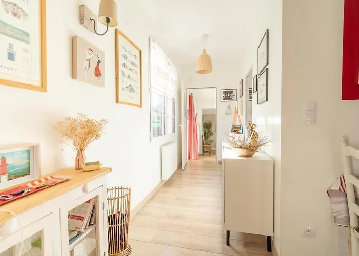 Typique Avec A Pied *