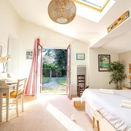 Typique Avec A Pied *